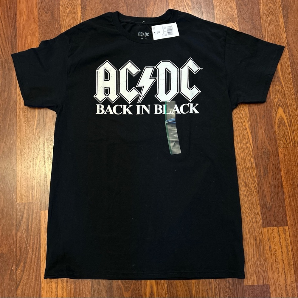 AC/DC Back In Black Graphic T-Shirt Band Tee Size Medium